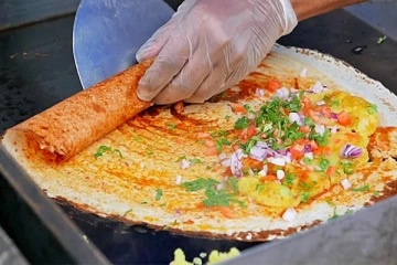 தோசைக் கல்லில் கிழியாம பேப்பர் மாதிரி தோசை வரணுமா? இதை மட்டும் செய்தால் போதும்