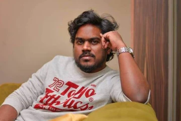 அதற்காக நான் மிகவும் வருத்தப்பட்டு அழுதேன்.. வாழ்க்கை குறித்து பேசிய யுவன் சங்கர் ராஜா