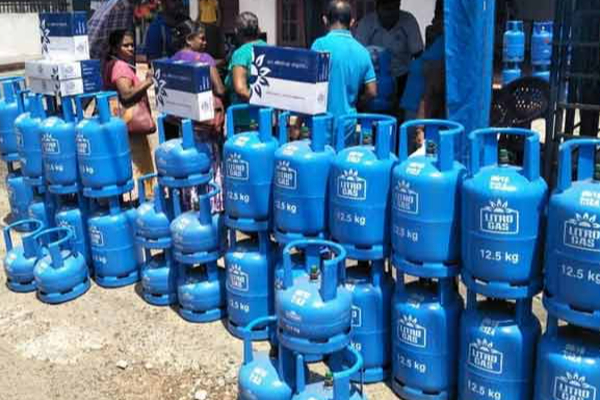 எரிவாயு விநியோகம் தொடர்பில் பிரதமர் வெளியிட்டுள்ள விசேட அறிவிப்பு | Notice Issued In Connection With Gas Supply