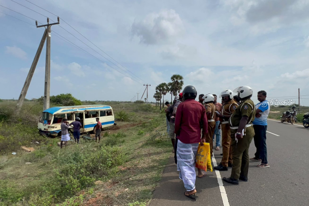 மன்னார் - யாழ்ப்பாணம் பள்ளமடு பகுதியில் விபத்து : ஒருவர் பலி | Accident Pallamadu Area Mannar Route One Killed மன்னார் - யாழ்ப்பாணம் பள்ளமடு பகுதியில் விபத்து : ஒருவர் பலி | Accident Pallamadu Area Mannar Route One Killed