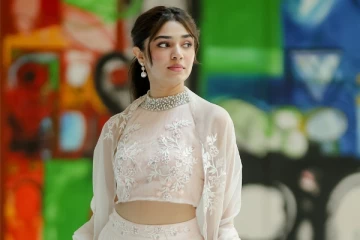 இளம் நடிகை க்ரித்தி ஷெட்டியின் அழகிய போட்டோஷூட்