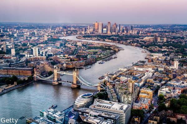 தேம்ஸ் நதியில் பயங்கர கிருமிகள்: ஆய்வாளர்கள் எச்சரிக்கை | Antibiotic Resistant Bacteria Found Thames River தேம்ஸ் நதியில் பயங்கர கிருமிகள்: ஆய்வாளர்கள் எச்சரிக்கை | Antibiotic Resistant Bacteria Found Thames River