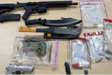 கனடாவில் திடீரென மேற்கொள்ளப்பட்ட சோதனையில் சிக்கிய பொருட்கள்