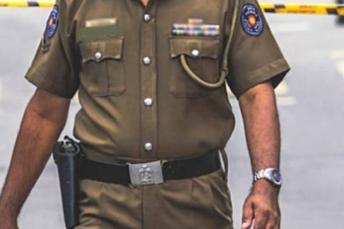 பொலிஸ் அதிகாரி மீது இலஞ்ச குற்றச்சாட்டு ; நீதிமன்றம் எடுத்த அதிரடி தீர்மானம் | Bribery Allegation Against Police Officer பொலிஸ் அதிகாரி மீது இலஞ்ச குற்றச்சாட்டு ; நீதிமன்றம் எடுத்த அதிரடி தீர்மானம் | Bribery Allegation Against Police Officer