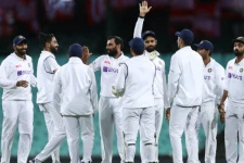 விதிமுறைகளை மீறினார்களா இந்திய வீரர்கள்? - புதிய சிக்கலில் இந்திய அணி