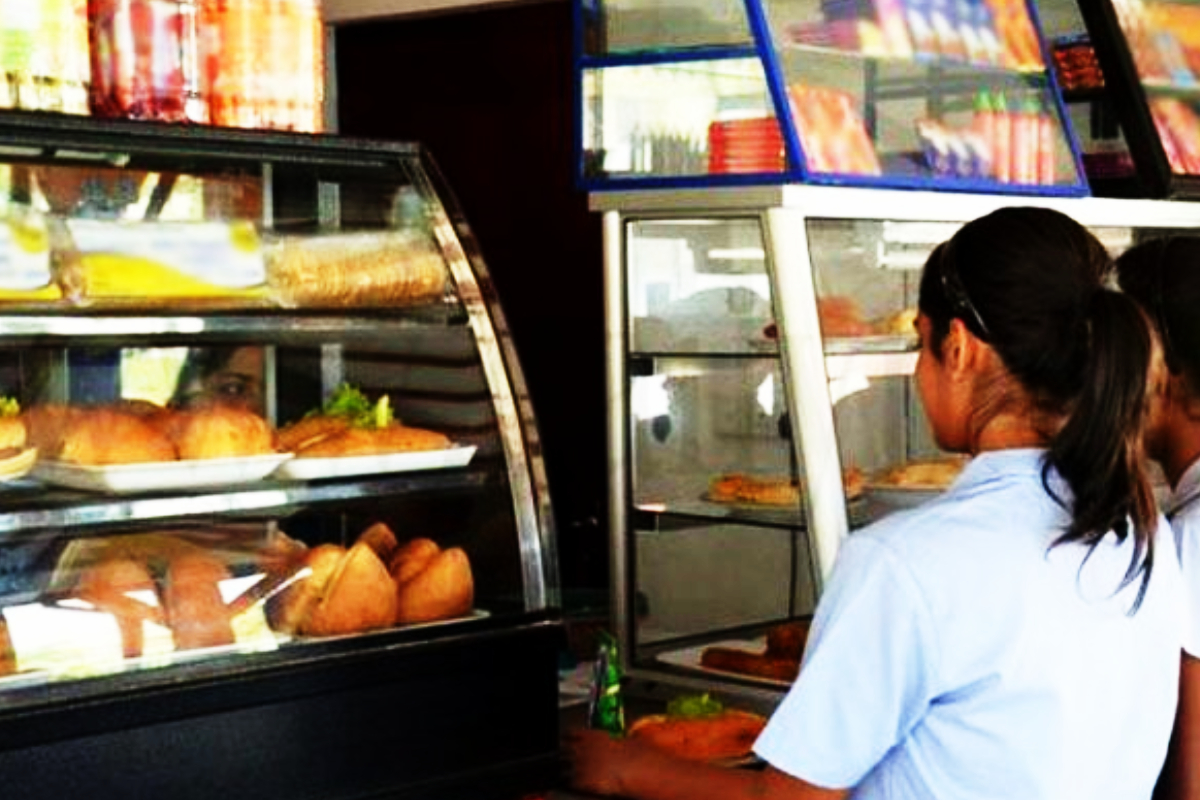 பாடசாலை உணவகங்களில் நடைமுறைக்கு வரும் புதிய தடை! | Ban Junk Food Sales In School Canteens பாடசாலை உணவகங்களில் நடைமுறைக்கு வரும் புதிய தடை! | Ban Junk Food Sales In School Canteens