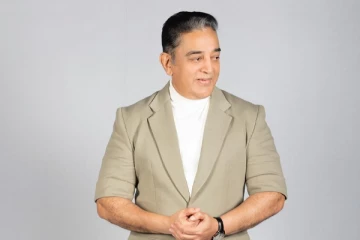 அச்சு அசல் கமல்ஹாசன் போல இருக்கும் நபர்! நடை, உடை மட்டுமின்றி குரல் கூட அப்படியே இருக்கே