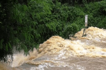 කැලණි ගඟ අයිනේ ඉන්න අය වහාම සූදානම් වෙන්න - වාරිමාර්ග දෙපාර්තමේන්තුවෙන් නිකුත් වූ හදිසි නිවේදනය