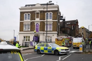 லண்டனில் உள்ள பாடசாலை ஒன்றில் ஏற்பட்ட அசம்பாவிதம்: பல குழந்தைகள் வைத்தியசாலையில்