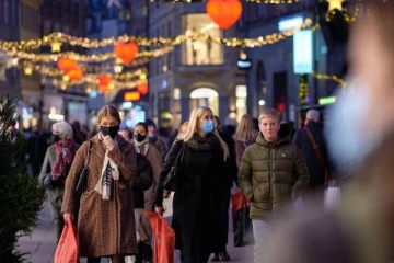 ஓமிக்ரோன் அச்சுறுத்தல்: பிரித்தானியாவில் மீண்டும் ஊரடங்கா?