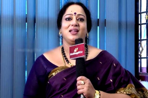 ஜிவி பிரகாஷ்- சைந்தவி ஓரங்கட்டிய தம்பதி.. விவாகரத்து பின்னும் வாழ்க்கை- நளினி ஓபன் டாக் | Nalini Shares After Marriage Couple Relationship