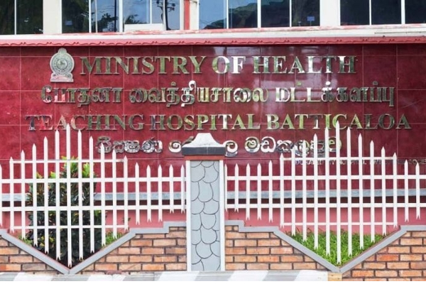 தமிழர் பகுதியில் கொடூரம் : மனைவியை வெட்டிய கணவன் கைது | Husband Arrested For Slashing Wife