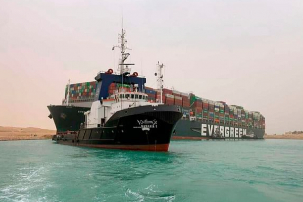 கரை தட்டிய கப்பல்: பதட்டத்தில் உலக நாடுகள் காரணம் என்ன? | Suez Canal World Economy Shipwrecked கரை தட்டிய கப்பல்: பதட்டத்தில் உலக நாடுகள் காரணம் என்ன? | Suez Canal World Economy Shipwrecked