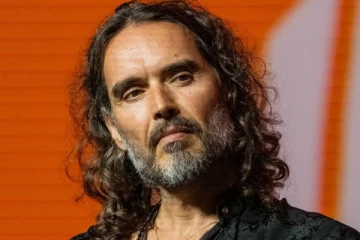 பிரபல நகைச்சுவை நடிகர் மீது 4 பாலியல் தாக்குதல் குற்றச்சாட்டுகள் பதிவு: ரசிகர்கள், பொதுமக்கள் அதிர்ச்சி