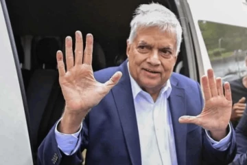 රනිල්ගේ එංගලන්ත ගමන සොයන්න ගිය පිරිසේ වියදම් වාර්තා කෝ? එජාපයෙන් රජයට දැඩි බලපෑමක්
