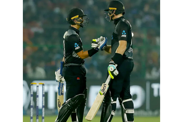 அதிரடி காட்டிய ரோகித் - சூர்யக்குமார்: நியூசிலாந்தை வீழ்த்திய இந்தியா! | Rohit Suryakumar In Action India Beat New Zealand அதிரடி காட்டிய ரோகித் - சூர்யக்குமார்: நியூசிலாந்தை வீழ்த்திய இந்தியா! | Rohit Suryakumar In Action India Beat New Zealand