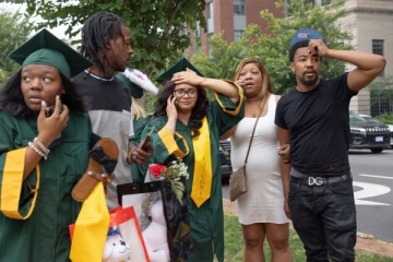 பட்டமளிப்பு விழாவில் துப்பாக்கிச்சூடு: இருவர் மரணம், 5 பேர் படுகாயம்