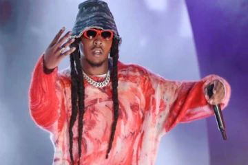 மர்ம நபர்களால் பிரபல ராப் இசை இளம் பாடகர் சுட்டுகொலை!