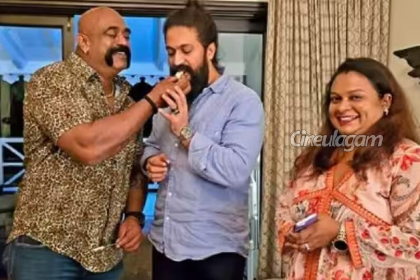நடிகர் யாஷ் பாடிகார்டுக்கு இத்தனை லட்சம் சம்பளமா? அதிர்ச்சி ஆன ரசிகர்கள் | Kgf Actor Yash Bodyguard Srinivas Huge Salary