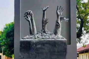 யாழ் பல்கலைக்கழக முள்ளிவாய்க்கால் நினைவு தூபி தொடர்பில் முறைப்பாடு