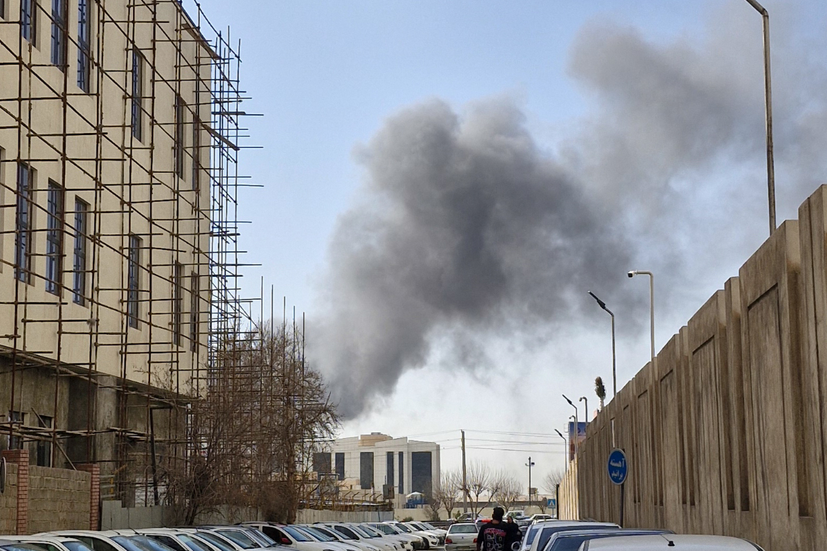 ஈரானுக்கு பதிலடி கொடுக்க தயாராகும் வளைகுடா நாடுகள் | Gulf States Consider Retaliating Against Iran ஈரானுக்கு பதிலடி கொடுக்க தயாராகும் வளைகுடா நாடுகள் | Gulf States Consider Retaliating Against Iran