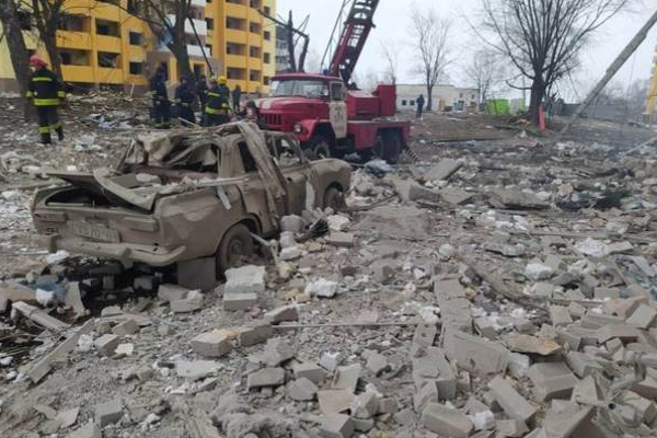 சாலையில் தனியாக சிக்கியவர்களை சரமாரியாக சுட்டுகொன்ற ரஷ்யா! பதற வைக்கும் கொடூரத்தின் உச்சம் | Russian Troops Shooting Attack Kyiv Poeple Killed சாலையில் தனியாக சிக்கியவர்களை சரமாரியாக சுட்டுகொன்ற ரஷ்யா! பதற வைக்கும் கொடூரத்தின் உச்சம் | Russian Troops Shooting Attack Kyiv Poeple Killed