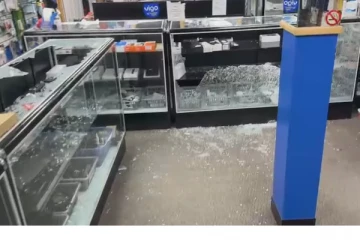 ஸ்காப்ரோவில் 40000 டொலர் பெறுமதியான அலைபேசிகள் கொள்ளை