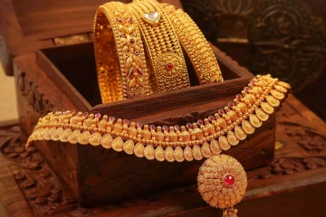 வார இறுதியில் சரமாரியாக எகிறிய தங்கம் விலை - எவ்வளவு தெரியுமா?