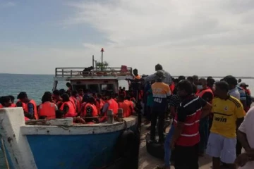குறிகாட்டுவான் - நெடுந்தீவு போக்குவரத்து தற்காலிகமாக இடைநிறுத்தம்