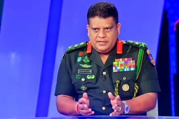 விதிக்கப்பட்ட பயணத்தடையிலும் ஆடைத் தொழிற்சாலைகளுக்கு அனுமதி! இராணுவத் தளபதி வெளியிட்ட தகவல்