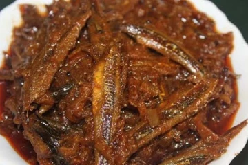 தெருவே மணக்கும் சுவையான நெத்திலி கருவாடு தொக்கு! வெறும் 10 நிமிடத்தில் தயார் செய்யலாம்