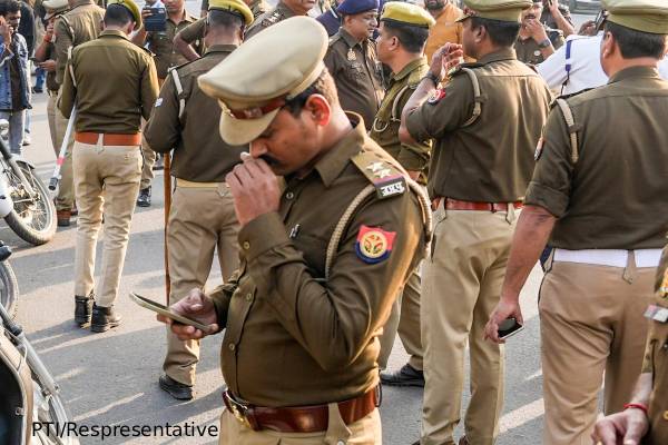 up woman dies after husband calls monkey