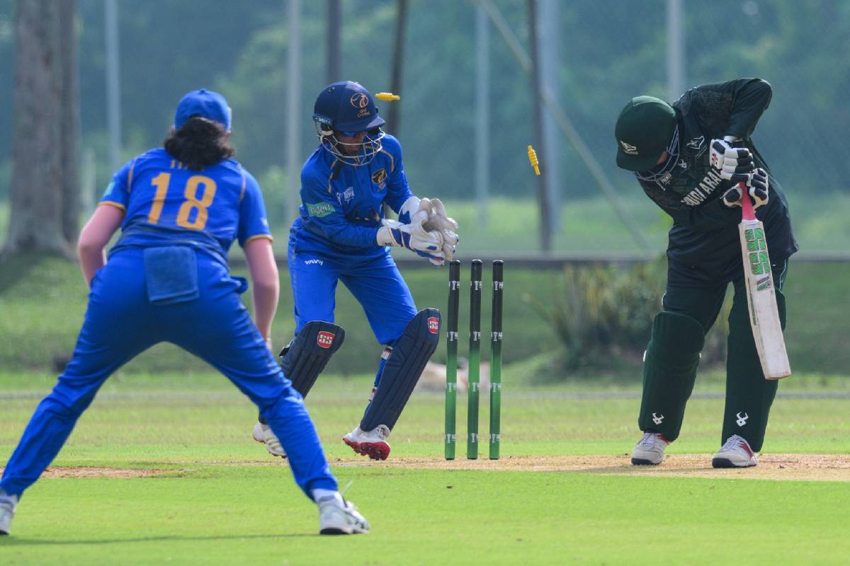 சர்வதேச T20 போட்டியில் வெறும் 5 பந்துகளில் வெற்றி பெற்றி அணி | Uae Womens Chased Target In Just 5 Balls In T20I