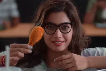 சிக்கன் சாப்பிட்டது குத்தமா.. ராஷ்மிகாவை மோசமாக ட்ரோல் செய்யும் நெட்டிசன்கள்