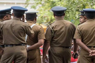 ஊழல் எதிர்ப்பு முன்னணி தலைவரை தாக்கிய தந்தை மற்றும் மகன்