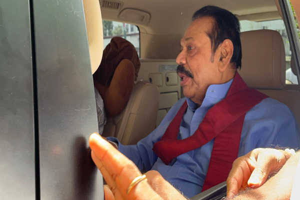 அனுதாபம் தேட முயற்சிக்கும் மகிந்த | Mahinda Rajapaksa Wijerama House