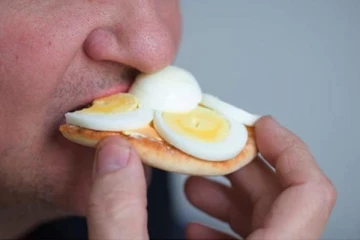 காலை உணவாக இதை எடுத்து கொண்டால் சீக்கரம் தொப்பை குறையுமாம்!