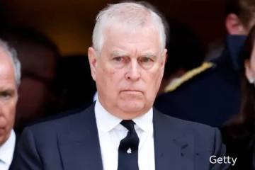 இரவோடு இரவாக வீட்டை விட்டு வெளியேறிய இளவரசர் ஆண்ட்ரூ