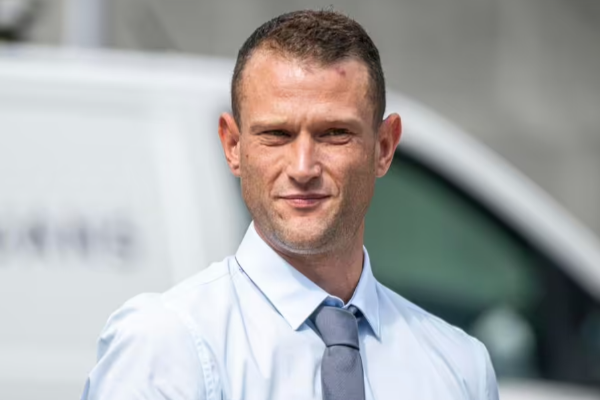 புலம்பெயர்ந்தோருக்கு எதிராக சமூக ஊடகத்தில் மோசமாக செய்தி: பிரித்தானியருக்கு சிறை | Uk Man Jailed For Anti Immigration Post புலம்பெயர்ந்தோருக்கு எதிராக சமூக ஊடகத்தில் மோசமாக செய்தி: பிரித்தானியருக்கு சிறை | Uk Man Jailed For Anti Immigration Post