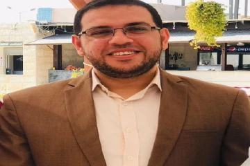 காசாவின் அரசியல் ஆய்வாளரை குடும்பத்துடன் கொன்றது இஸ்ரேல் படை