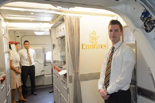 விமானங்களில் ஏன் குண்டான பெண்களை வேலைக்கு எடுப்பதில்லை? காரணம் தெரிஞ்சா ஆச்சரியப்படுவீங்க | Flight Plump Girl Woman Staffs Work