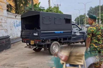 விசேட அதிரடிப்படையினர் மீது கைதி தாக்குதல்; சோதனையிட்டதால் கோபமாம்!