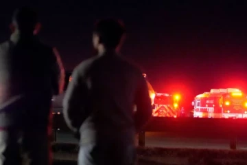 60 பயணிகளுடன் பயணித்த விமானத்துடன் ராணுவ ஹெலிகொப்டர் மோதி பாரிய விபத்து: அமெரிக்காவில் துயர சம்பவம்