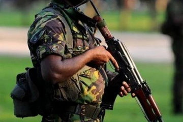 பெண்ணின் தாலிக்கொடி அறுப்பு: வசமாக சிக்கிய இராணுவ வீரர்