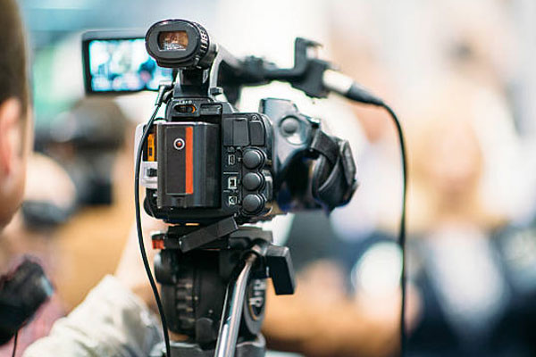 யுத்த காலங்களில் கடமையாற்றிய ஊடகவியலாளர்களுக்கு கௌரவிக்கும் நிகழ்வு | An Event To Honor Journalists Ampara