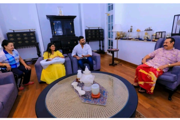 முன்னாள் ஜனாதிபதி மஹிந்தவை காண படையெடுக்கும் இலங்கை பிரபலங்கள் | Sri Lankan Celebrities Rally To Meet Mahinda