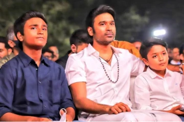 லைசன்ஸ் இல்லாமல் R15 பைக் ஓட்டிய நடிகர் தனுஷ் மகன்- 18 வயதிற்குள் இப்படியா?