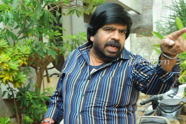 ஆள் அடையாளம் தெரியாமல் மாறிப்போன டி ராஜேந்தர்.. எப்படி இருக்கிறார் என்று பாருங்கள் | T Rajendar Pongal Wish