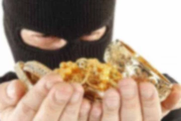 பொரளையில் இடம்பெற்ற பரபரப்பு கொள்ளை