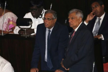 இலங்கையின் புதிய ஜனாதிபதியானார் ரணில்! நாடாளுமன்றத்தை கலைக்குமாறு கோரிக்கை